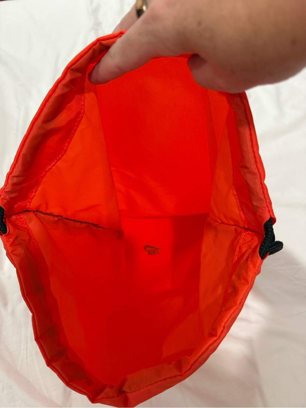 Nike Red Drawstring Backpack with Black Trim - Picture 5 of 5